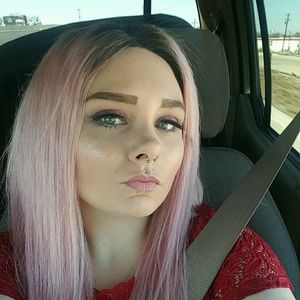 Meet your Posher, Rebekah